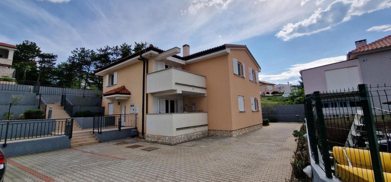 Riviera Apartment